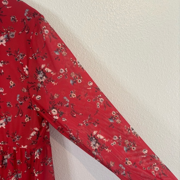 Love Fire Red Floral Peplum Long Sleeve Top Size 1X - Picture 10 of 13
